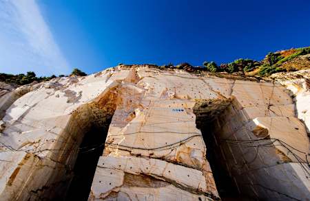 Γενική εικόνα από το Λατομείο Μαρμάρων του Διονύσου, το venue του Red Bull X-Fighters World Tour στην Αθήνα, Ελλάδα, που θα λάβει μέρος στις 12 Ιουνίου 2015