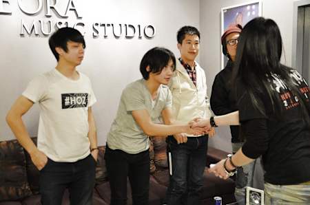 茄子蛋樂團專訪