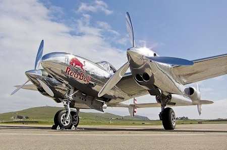 P38 LIGHTNING