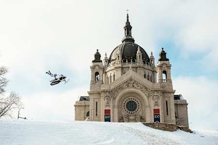 Levi bringt euch zur Kirche
