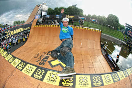 Bob Burnquist participando en el Vert de los X Games de Múnich