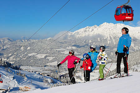 Skiing with the family in the SkiWelt Wilder Kaiser-Brixental
