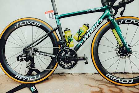 Effortless Performance: BORA - hansgrohe rides SRAM RED AXS