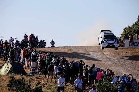 A Michal le gusta que la gente salte