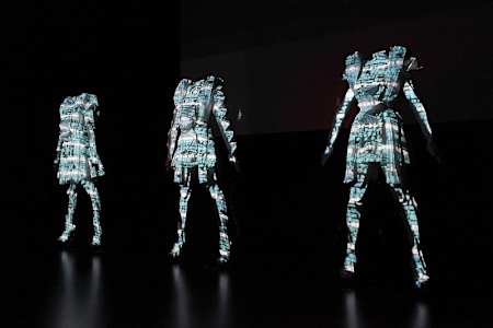 ライゾマティクス inspired by Perfume