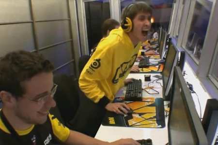 Na'Vi reacts to "The Play"