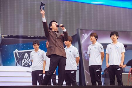 Famous Korean hype-man Jeon Yong Jun