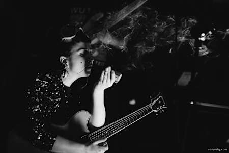 Rising Australian stars Hiatus Kaiyote play live