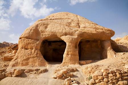 A cave dwelling in Petra 