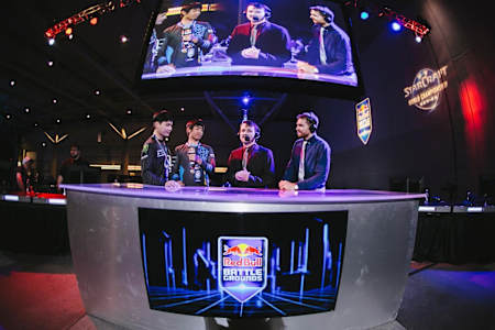 MaSa and viOLet join the casting desk