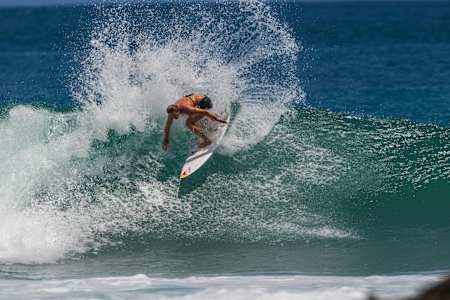 Backside finner con Carissa Moore