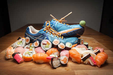 生鱼片寿司 weird thing runners eat, sushi
