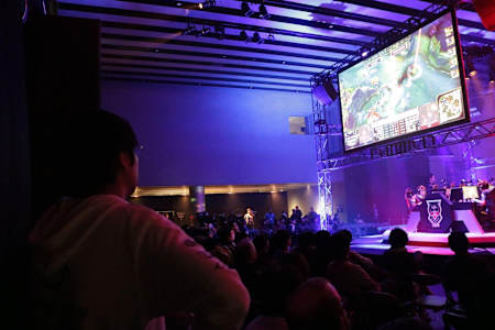 A Japanese eSports event in full swing