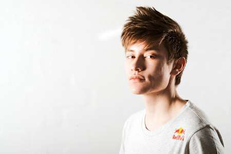 Le joueur Leffen est un nouvel athlète Red Bull eSports.