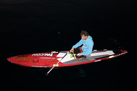 Jacopo Bugatti in SUP momento di riposo in mare aperto