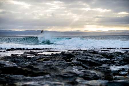 Kolohe Andino surfs JBay his own way