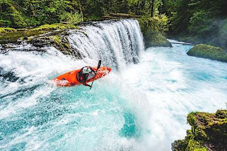 Adrian Mattern vor dem Mega-Drop in Oregon, USA.