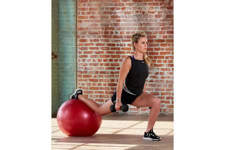 Ağırlık dengeli reverse lunge