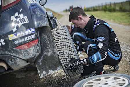 Førerne har mulighet til å justere camberen fritt.