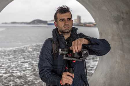 Catalin Stanciulescu isi povesteste aventurile din jurul lumii prin intermediul vlog-ului sau, Backpack Your Life.