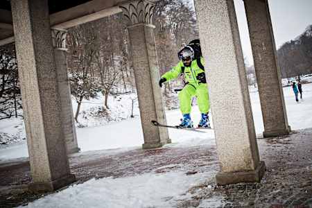 Filip Flisar Jetpack 2.0 po Mariboru.