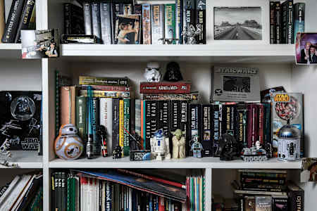 Terezie Kovalová ve svém bytě – série LIVI'N