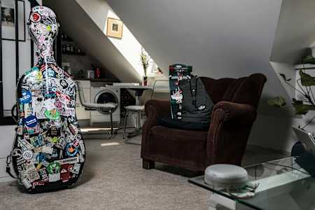 Terezie Kovalová ve svém bytě – série LIVI'N