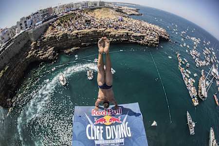 Red Bull Cliff Diving Mostar