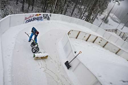 Suomen alamäkiluisteluliitossa tehdään töitä lajin eteen hartiavoimin