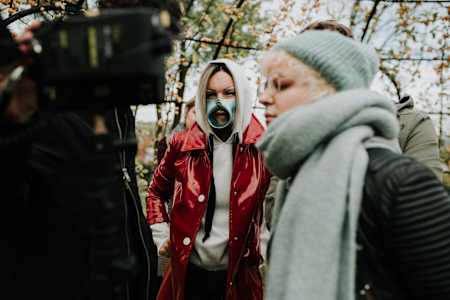 Giudi při natáčení klipu Into The Woods