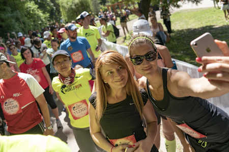 Mobil po ruke sa niekedy hodí