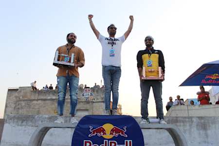 The winner's podium of Red Bull Kite Fight 2019