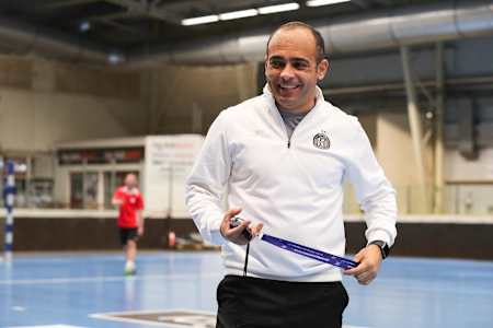 Все виды футбола созданы для людей, для зрителей