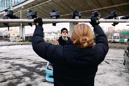 Strach nastavuje scénu s Nik Tendem - 7 foťáků pro 180° efekt