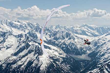 Red Bull X-Alps Athlet über Mayrhofen