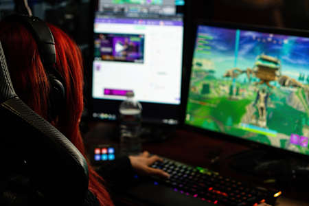 Annie is a variety streamer but mainly focuses on World of Warcraft