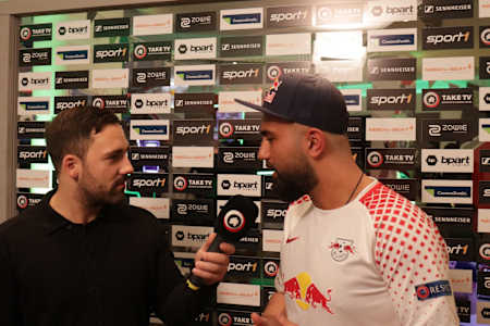 Der FIFA-Profi stellt sich den Fragen von Dennis "TaKe" Gehlen.