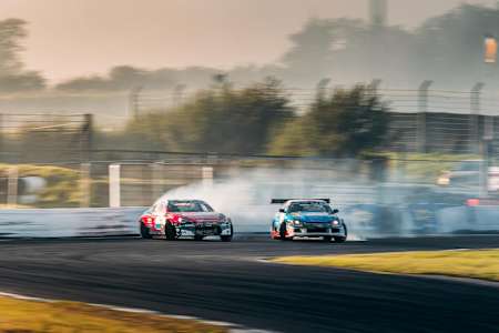 Conor Shanahan en una carrera del Drift Masters European Championship 2019 en el circuito de Mondello Park, Irlanda.