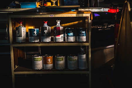 Gustav's collection of frame colours.