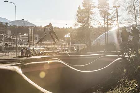 Airtime Action im Pumptrack Ems