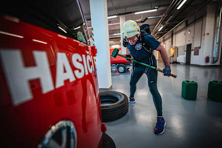 Na hasičský trénink potřebuješ pořádnou fyzičku i psychické síly