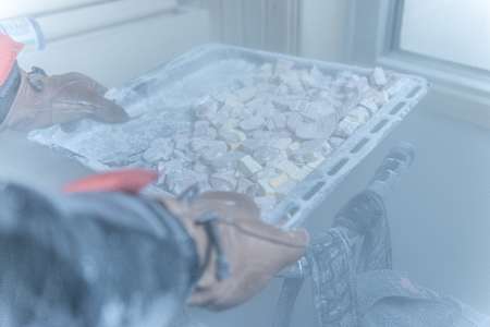 Podczas bicia rekordu w jeździe w największej różnicy temperatur Valerjan jadł zamarznięte jedzenie