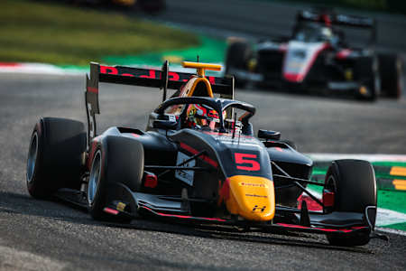 Liam Lawson na torze Monza we wrześniu 2020 roku - zawody Formuły 3