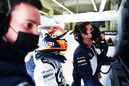 연습주행을 마치면 항상 데이터를 분석하고 주행을 개선합니다.