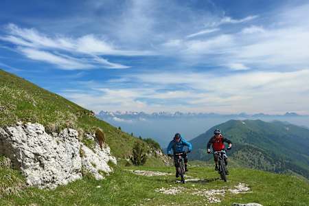 I panorami del Monte Grappa, da gustare in ebike
