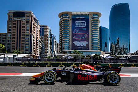 Jehan Daruvala racing in Baku in 2021