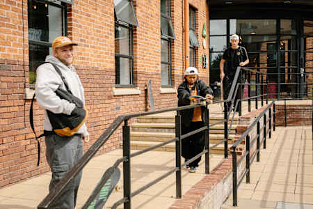 Time Red Bull explorando os picos de rua