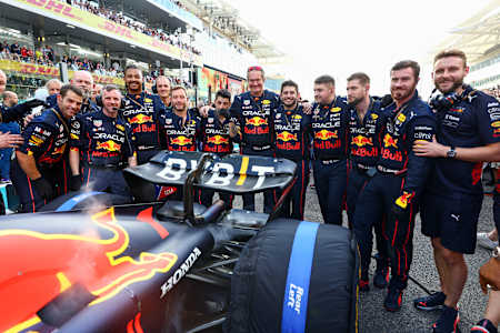 Das Red Bull Racing Team beim F1 Grand Prix von Abu Dhabi auf dem Yas Marina Circuit, 2022