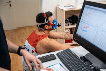 Valent Sinkovic, KIF