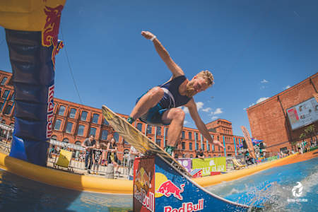 Skimboarding to bardzo efektowna konkurencja! 